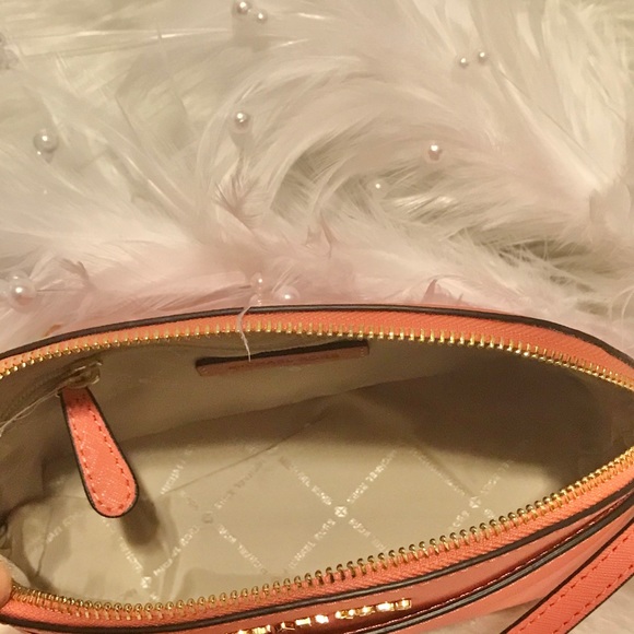 🧡NEW MICHAEL KORS 🧡 MK EMMY CROSSBODY DOME - Picture 6 of 8